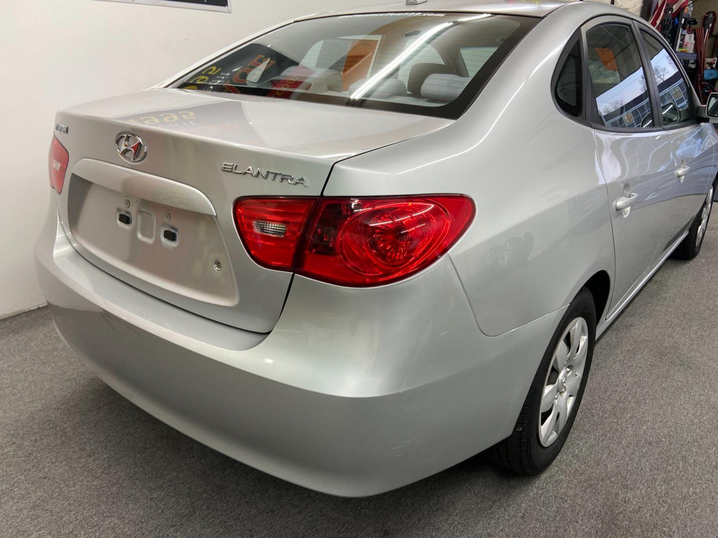 2008 SILVER Hyundai Elantra GLS (KMHDU46D88U) with an 2.0L L4 DOHC 16V engine, located at 533 S West End Blvd., Quakertown, PA, 18951, (877) 257-4995, 40.343994, -75.303604 - Photo#3